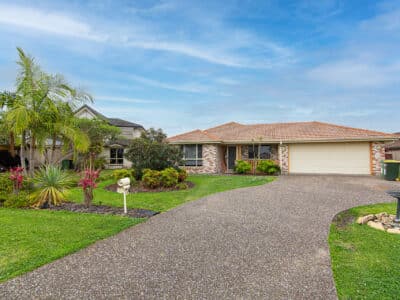 Large SIL house with wide driveway and garage