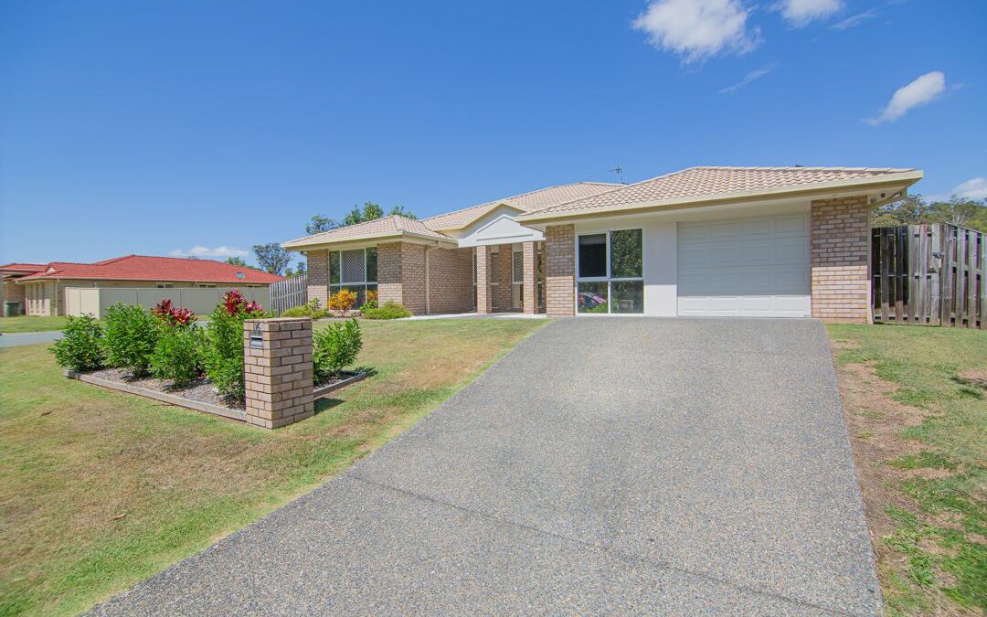 Pimpama Coomera Heights Drive