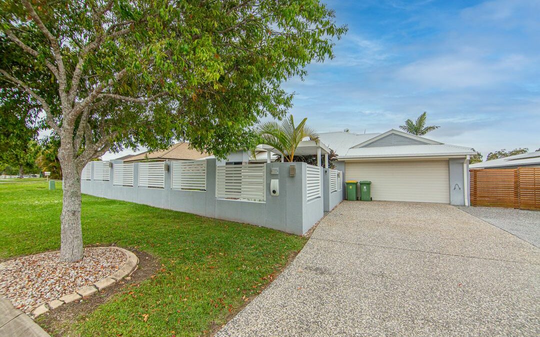 Redland Bay Ebony Crescent