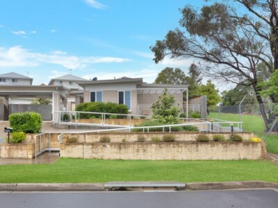 Large SIL house in Penrith with ramp access.